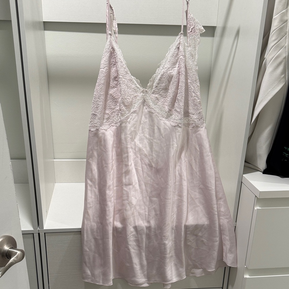 Victoria's Secret Lace Satin Chemise - Light Pink